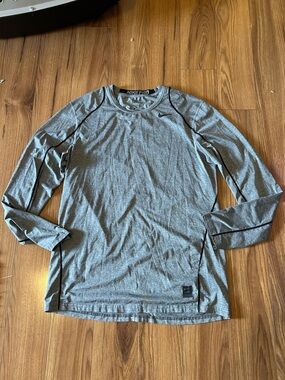 Nike Pro Men’s Long-Sleeve Athletic Shirt - Gray
